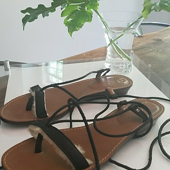 CLEARANCE. UGG Australia lace up sandals - Picture 1 of 8